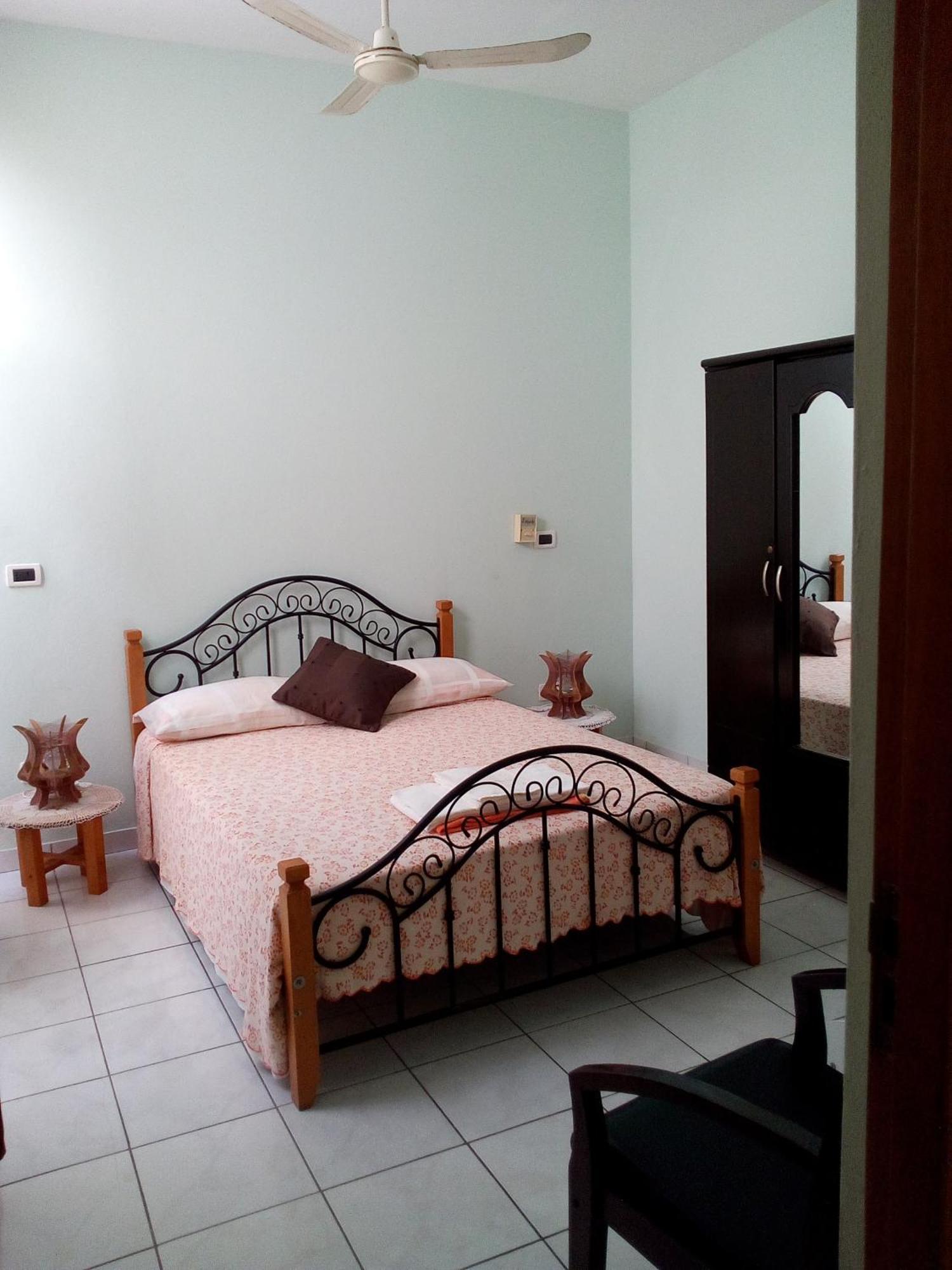 Residencial La Marea B&B Tarrafal Tarrafal  Kültér fotó