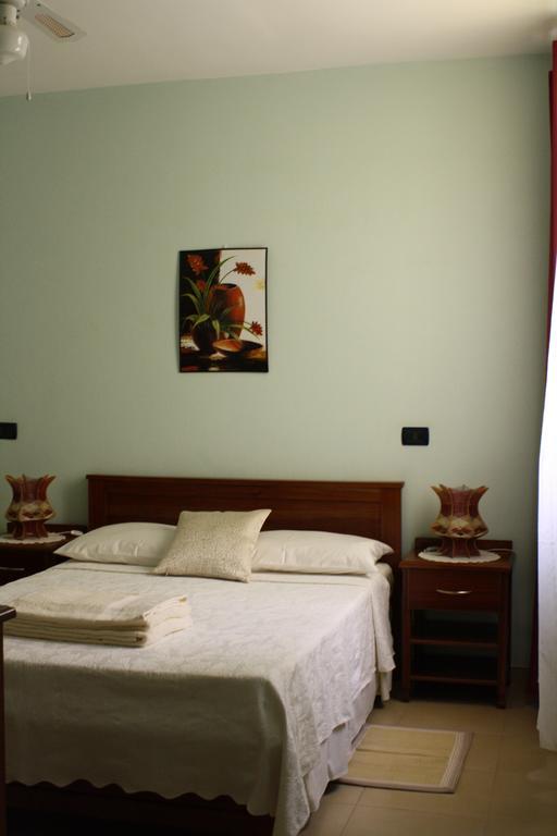 Residencial La Marea B&B Tarrafal Tarrafal  Kültér fotó