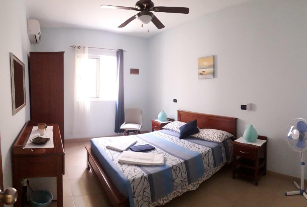 Residencial La Marea B&B Tarrafal Tarrafal  Kültér fotó